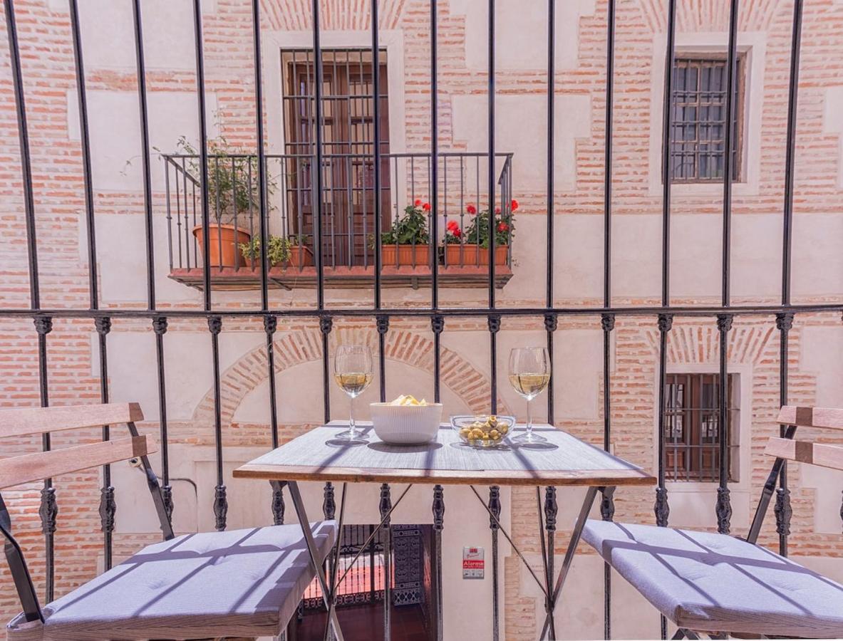 -Malagasunapts- Vibrant Historic City Centre Exterior foto